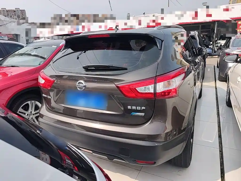 Nissan Qashqai 2017 2.0L CVT Smart V