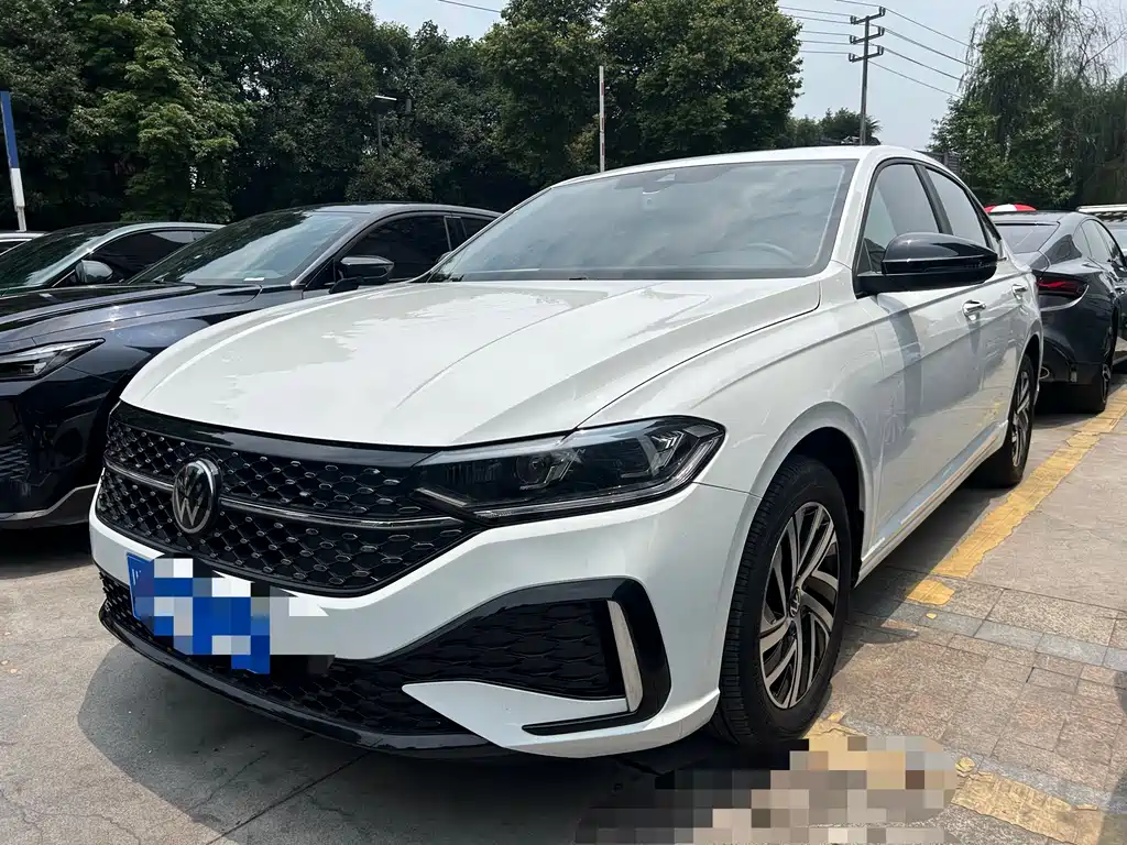 Купить Volkswagen Lavida