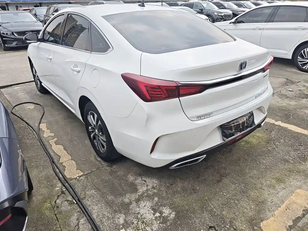 Changan Eado — миниатюра 16