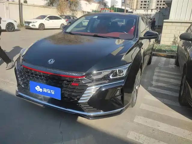 DONGFENG YI HYUN MAX 2022