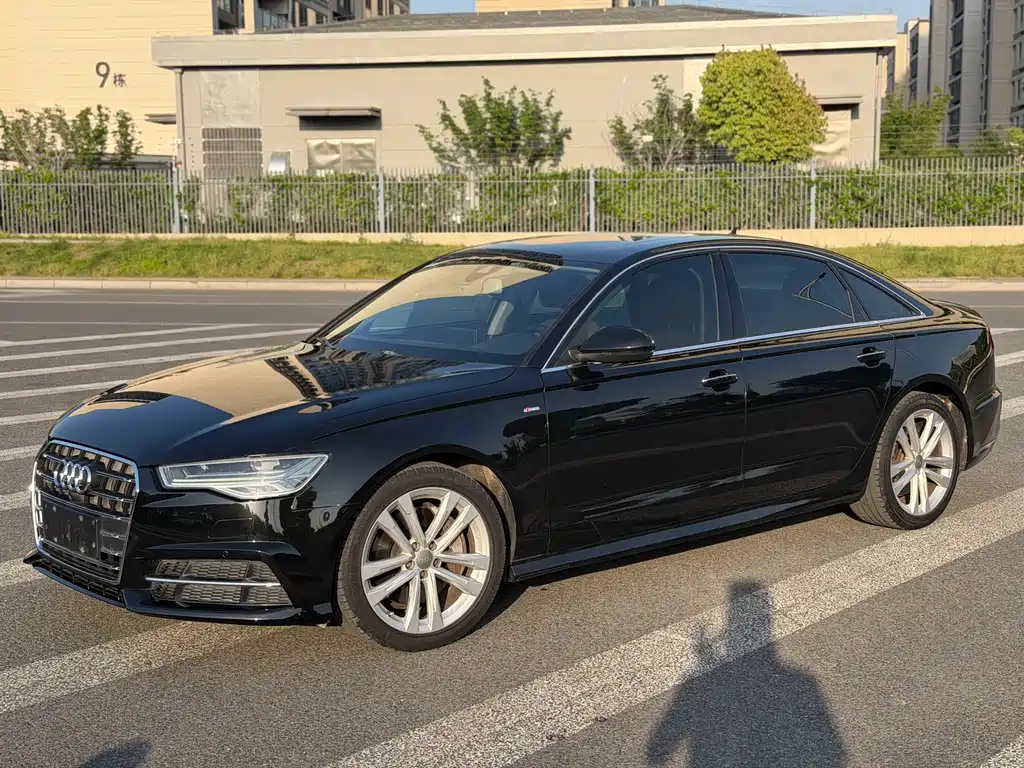 Audi A6L 2018 30 45 TFSI quattro Luxury