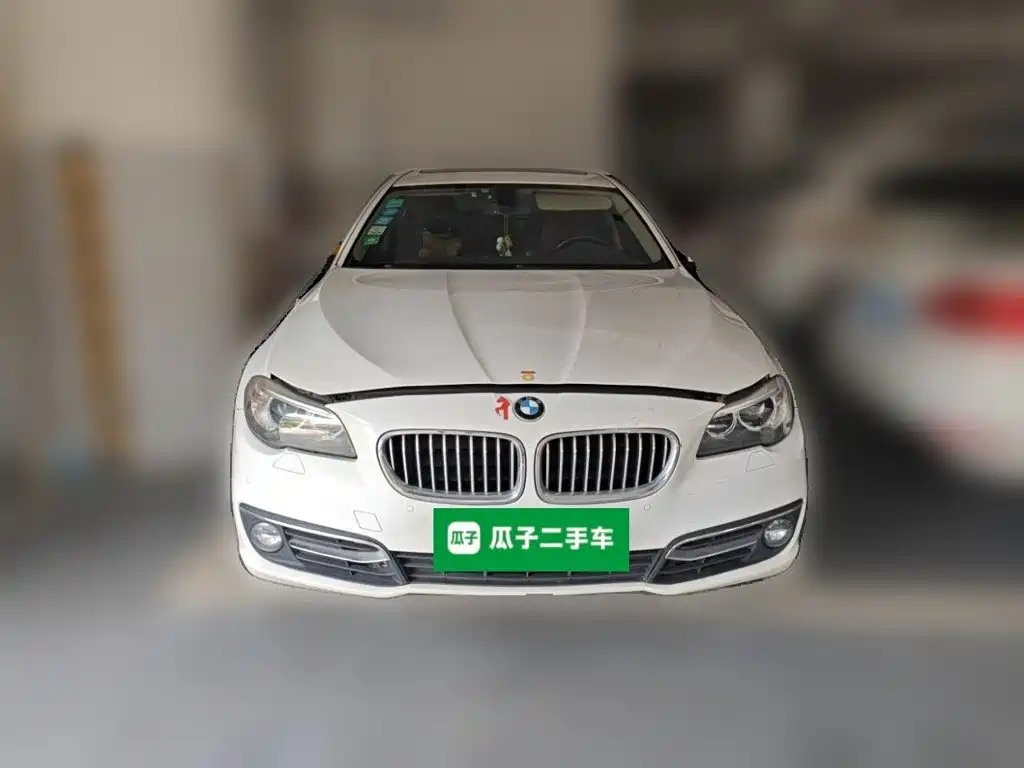 BMW 5 Series — миниатюра 23