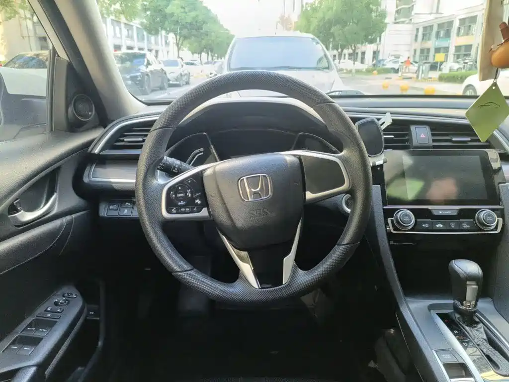 Honda Civic — миниатюра 11