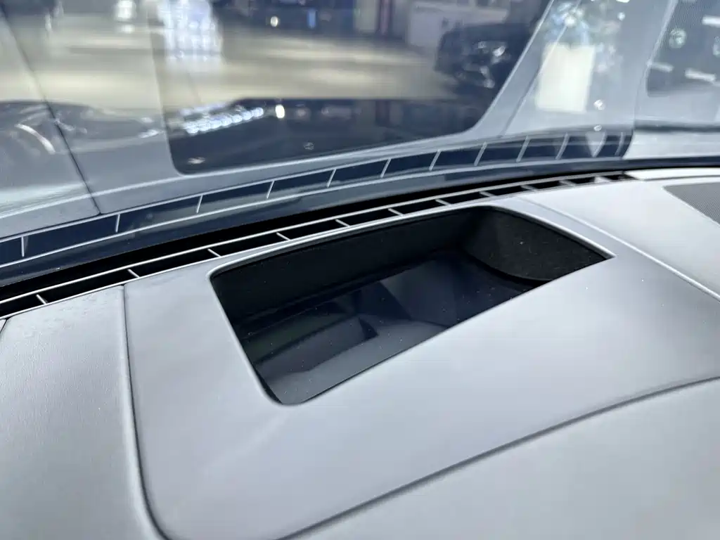 Porsche Panamera — миниатюра 8