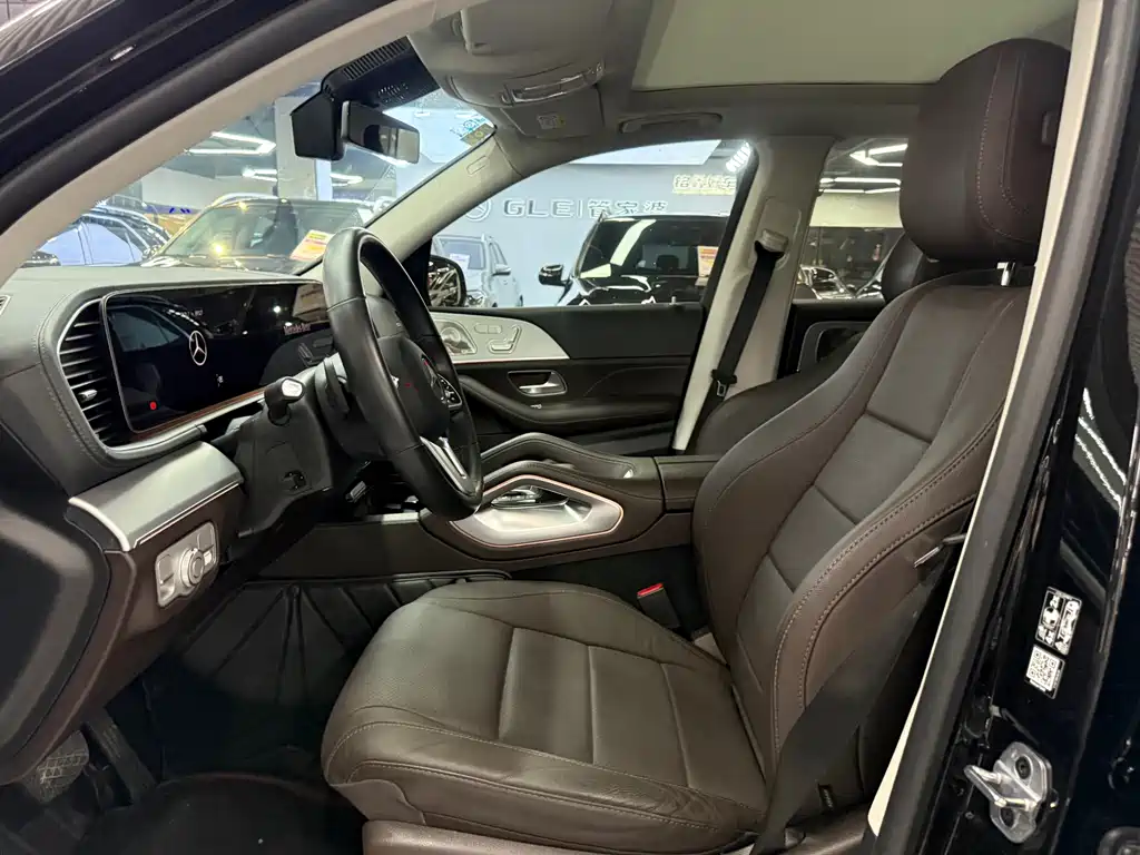 Mercedes-Benz GLE (Import) — миниатюра 4