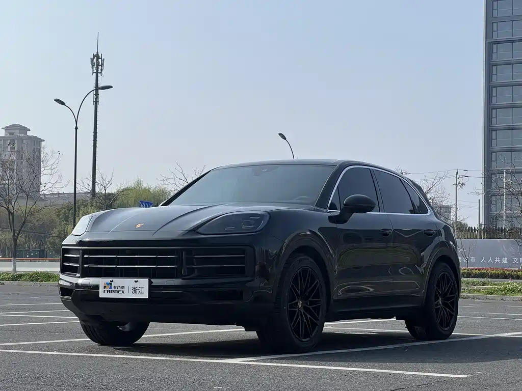 Porsche Cayenne 2024