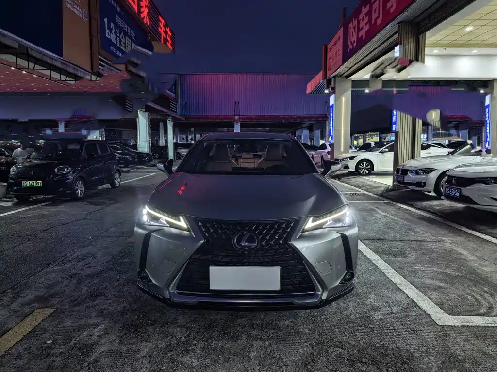 Lexus UX — миниатюра 2