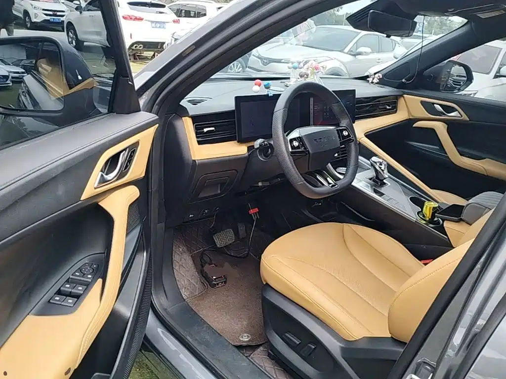 Roewe RX5 New Energy — миниатюра 16