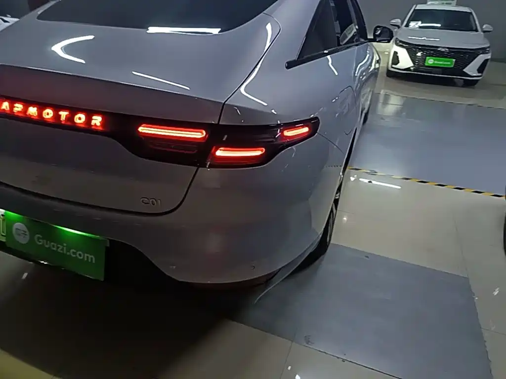 Leapmotor Leapmotor C01 — миниатюра 8