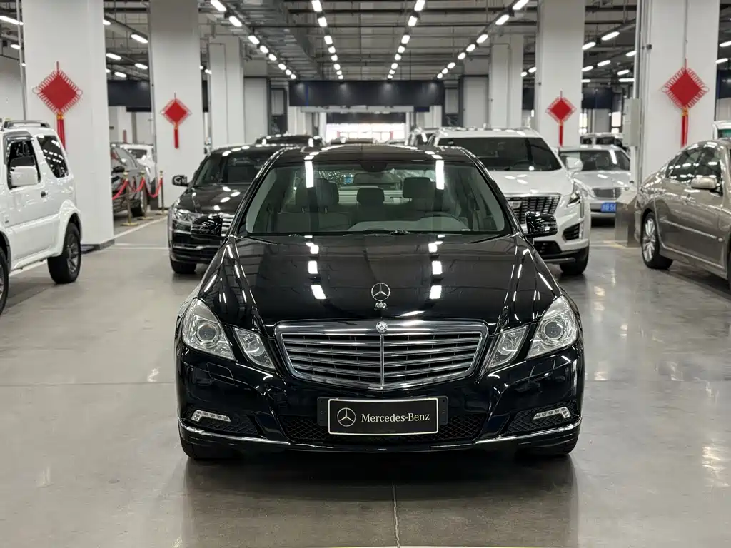 Mercedes-Benz E-Class E 2010 E 200 CGI