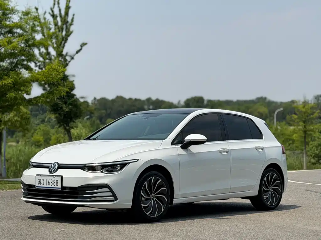 Купить Volkswagen Golf