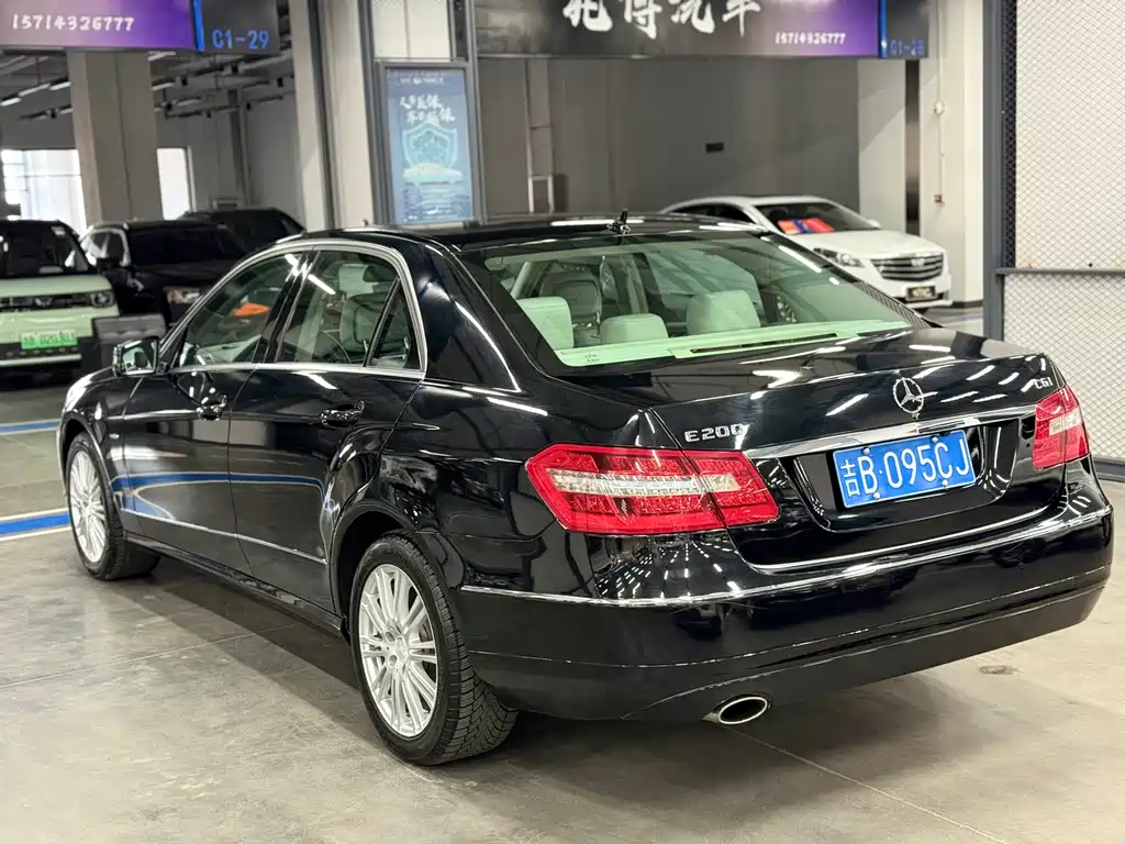 Mercedes-Benz E-Class E 2010 E 200 CGI