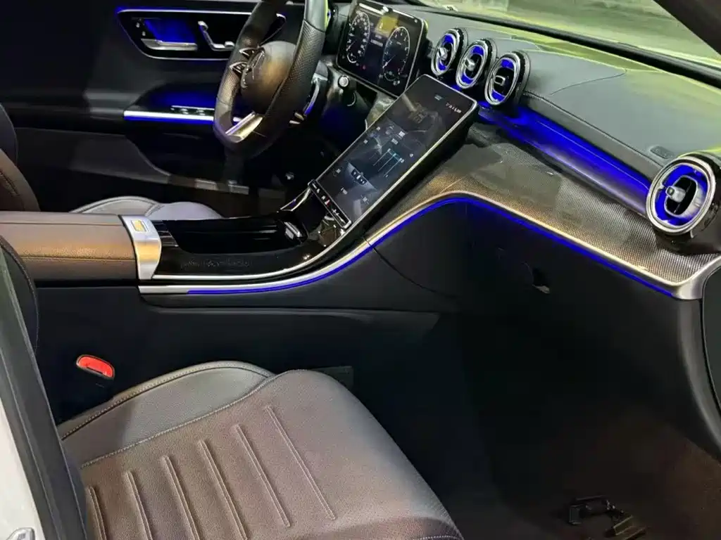 Mercedes-Benz C-Class — миниатюра 4