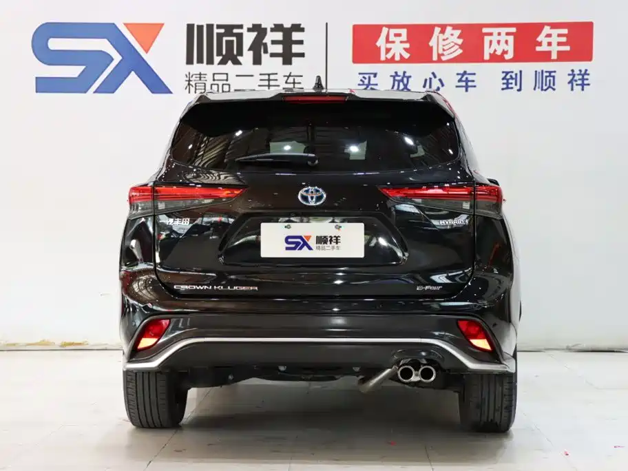 Toyota Crown Kluger — миниатюра 5