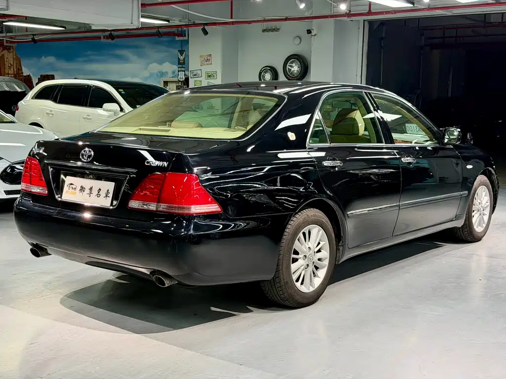 Toyota Crown 2005 3.0L Royal Saloon
