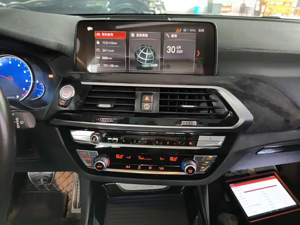 BMW X3 — миниатюра 13
