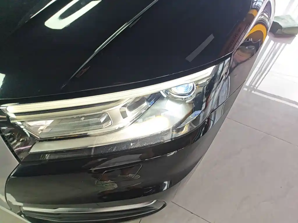 Audi Q5L — миниатюра 24
