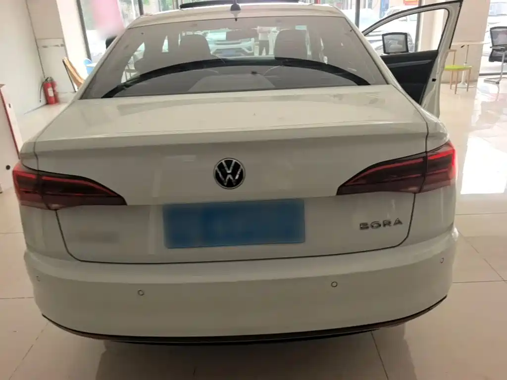 Volkswagen Bora — миниатюра 6