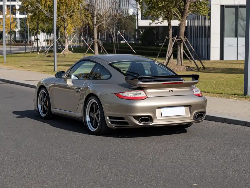 Porsche 911 2010 Turbo S 3.8T