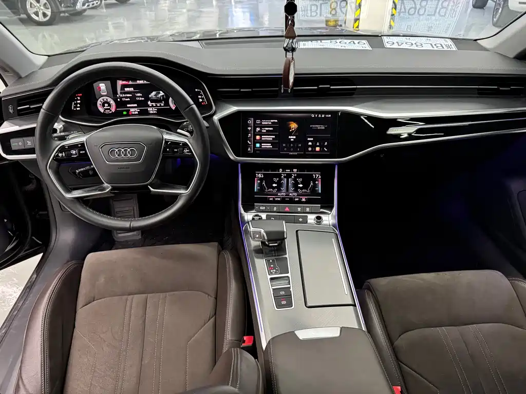 AUDI  A7L