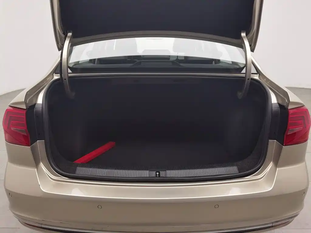 Volkswagen Bora — миниатюра 16