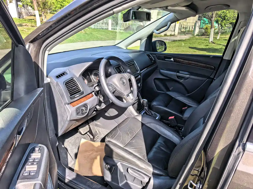 Volkswagen Xia 2013 1.8TSI Comfort