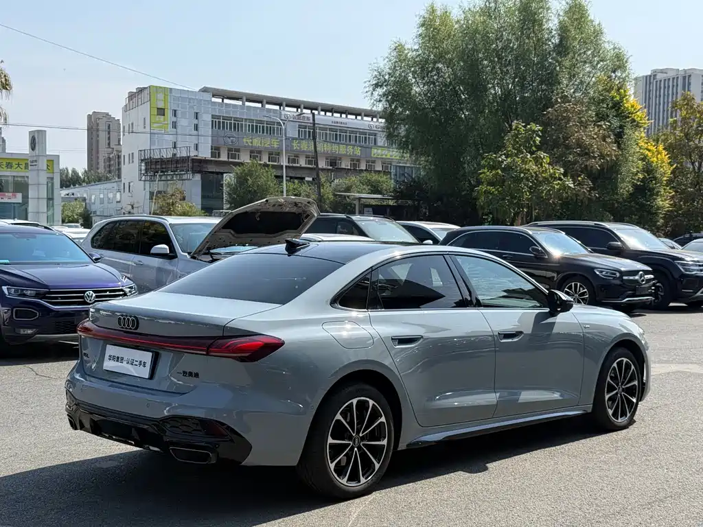 Audi A5L — миниатюра 4