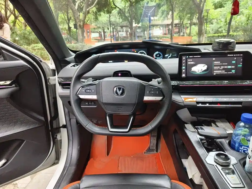Changan UNI-V — миниатюра 6
