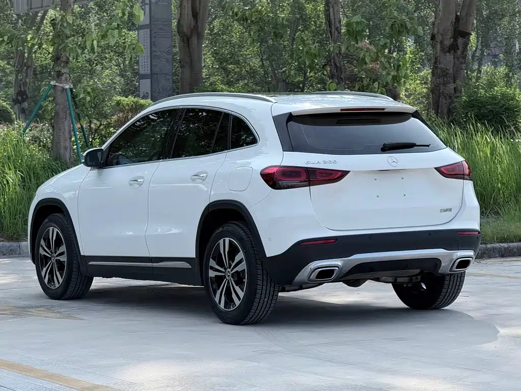 Mercedes-Benz GLA — миниатюра 6