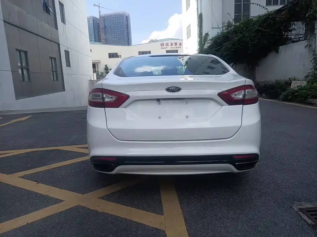 Ford Mondeo — миниатюра 13