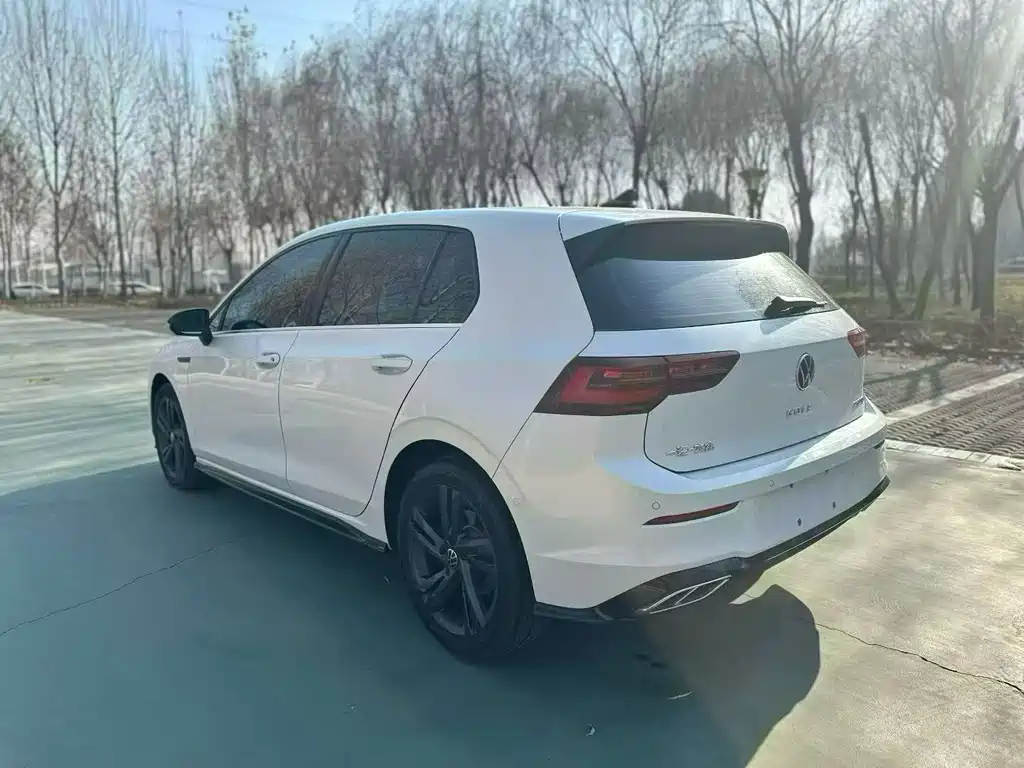 Volkswagen Golf 2024 280TSI DSG R-Line 50