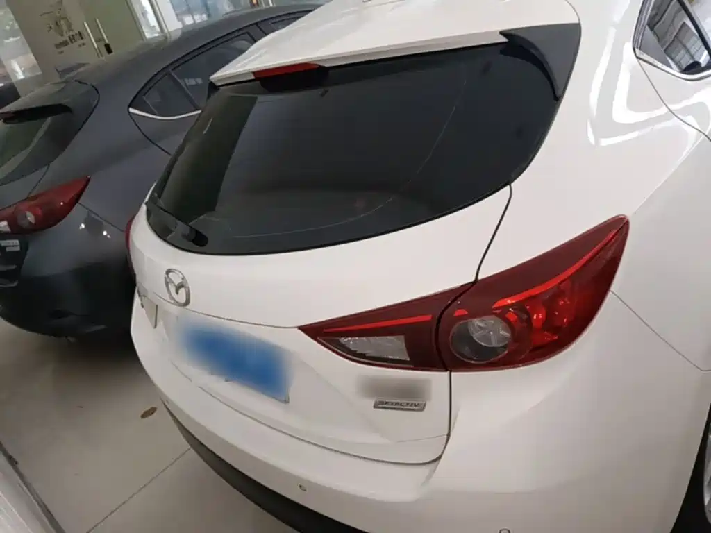 Mazda 3 Axela — миниатюра 6