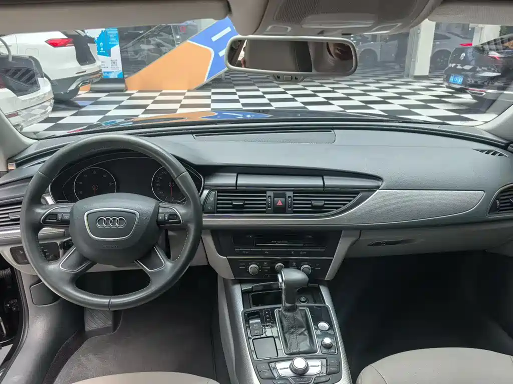 Audi A6L 2012 TFSI Comfort