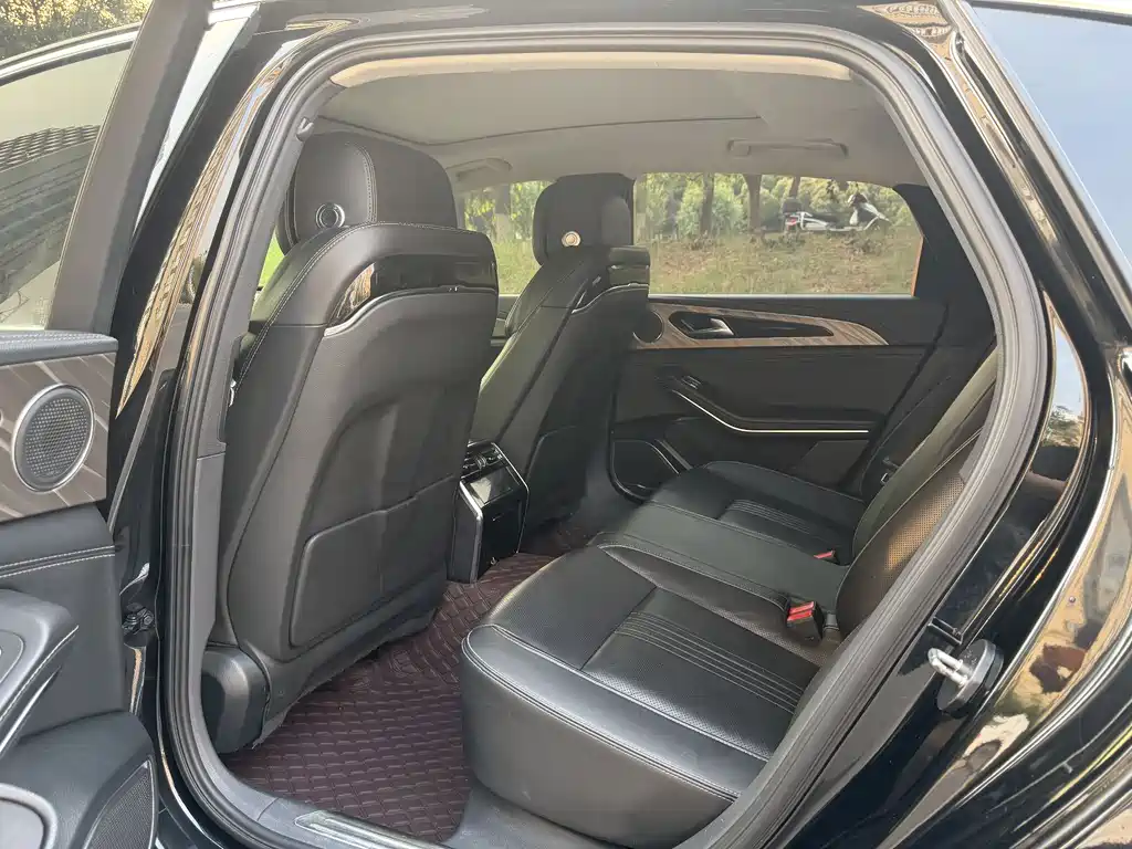 Hongqi H9 2020 2.0T