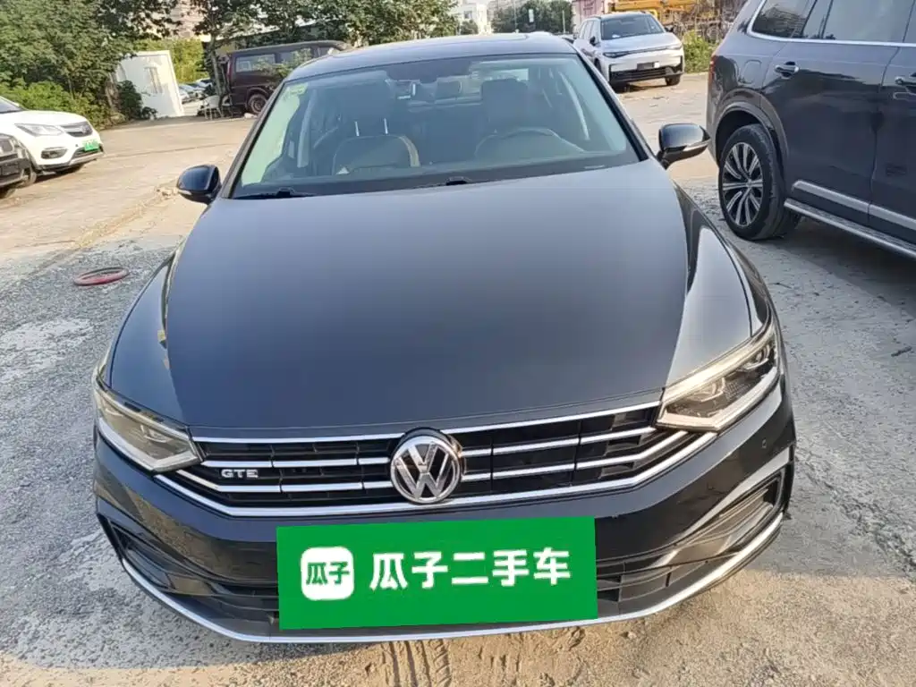 Volkswagen Magotan PHEV — миниатюра 3