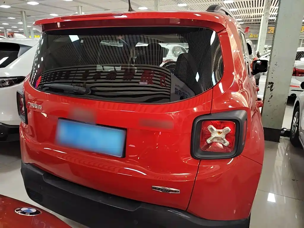 Jeep Renegade — миниатюра 6