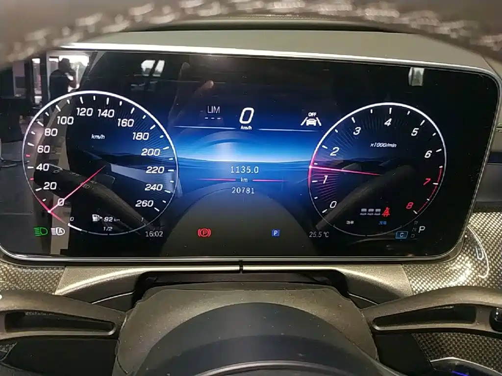 Mercedes-Benz C-Class — миниатюра 12