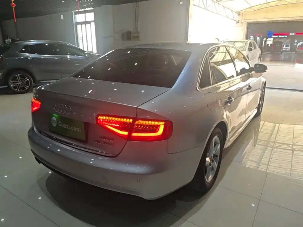 Audi A4L — миниатюра 7