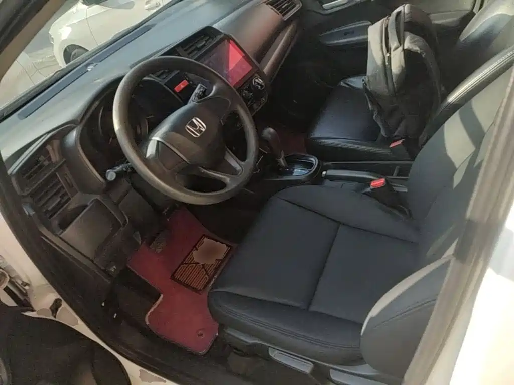 Honda Fit — миниатюра 11