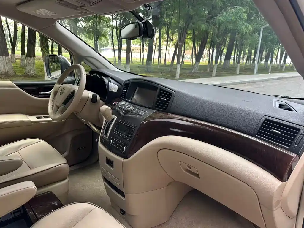 Nissan Quest 2015 3.5L SL