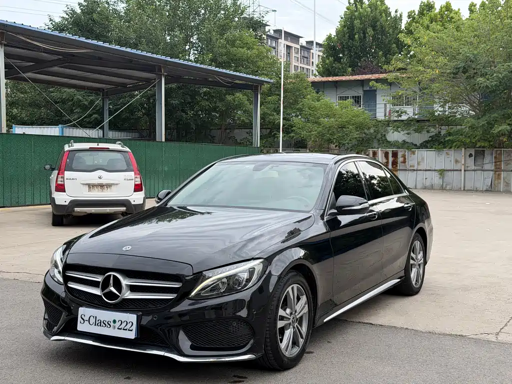 Mercedes-Benz C-Class — миниатюра 16