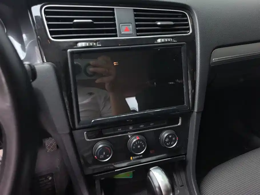 Volkswagen Golf — миниатюра 13