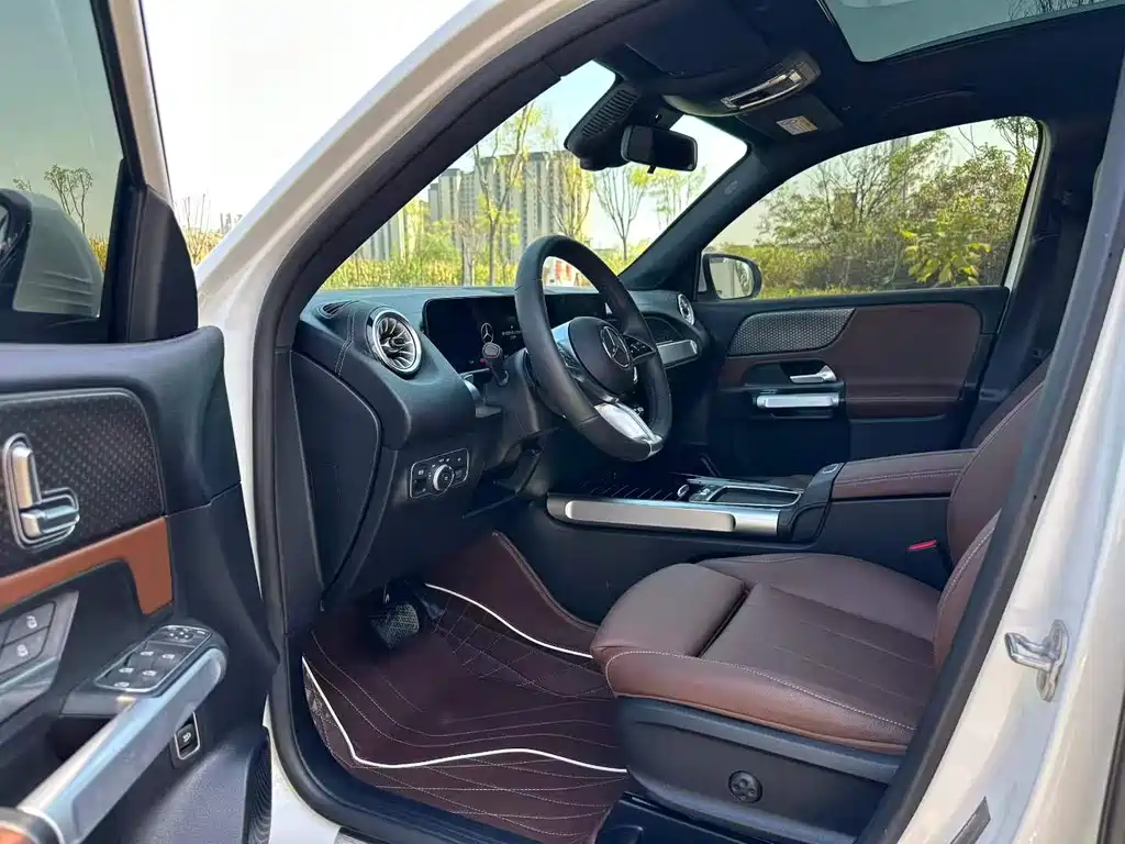 Mercedes-Benz GLB — миниатюра 6
