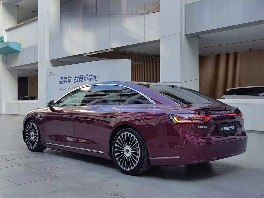 AITO ENJOY THE WORLD S9