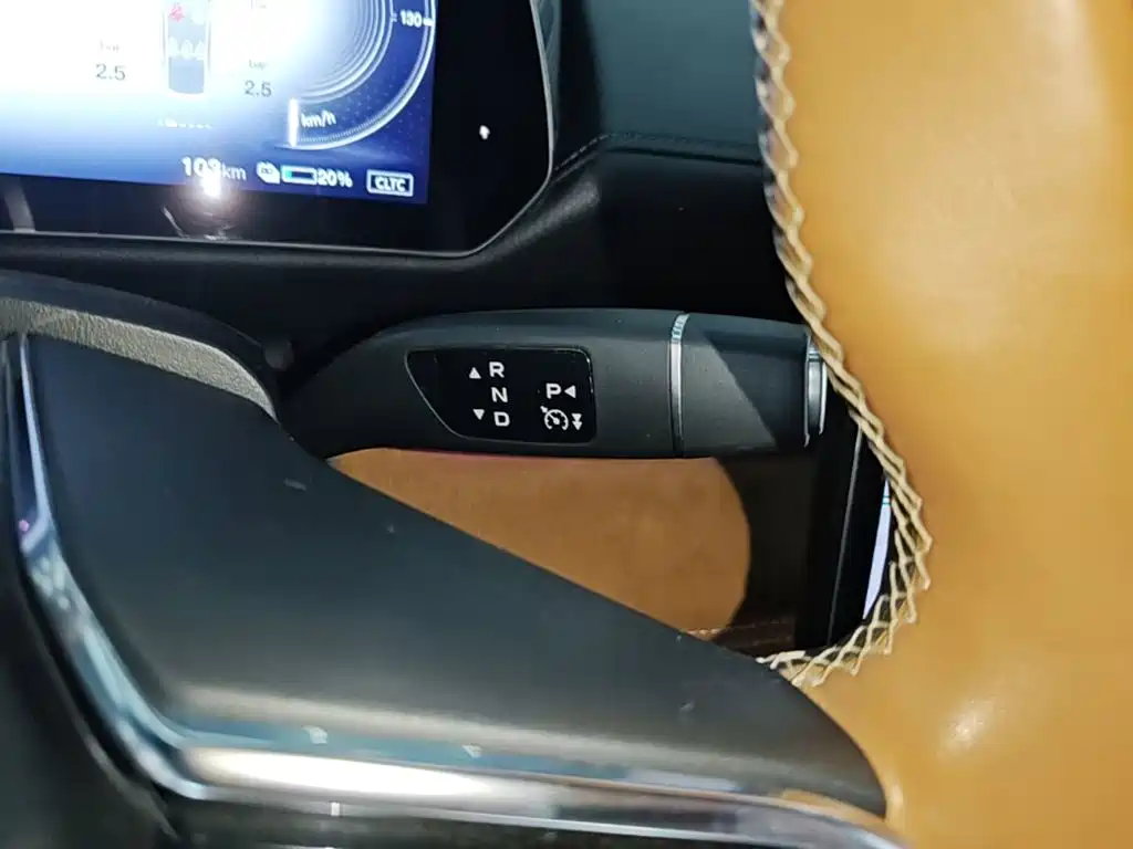 Mazda EZ-6 — миниатюра 14