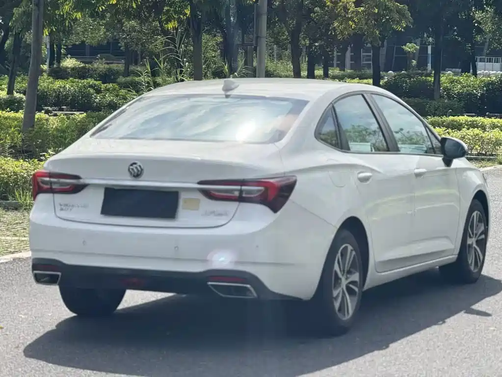 Buick Verano — миниатюра 5