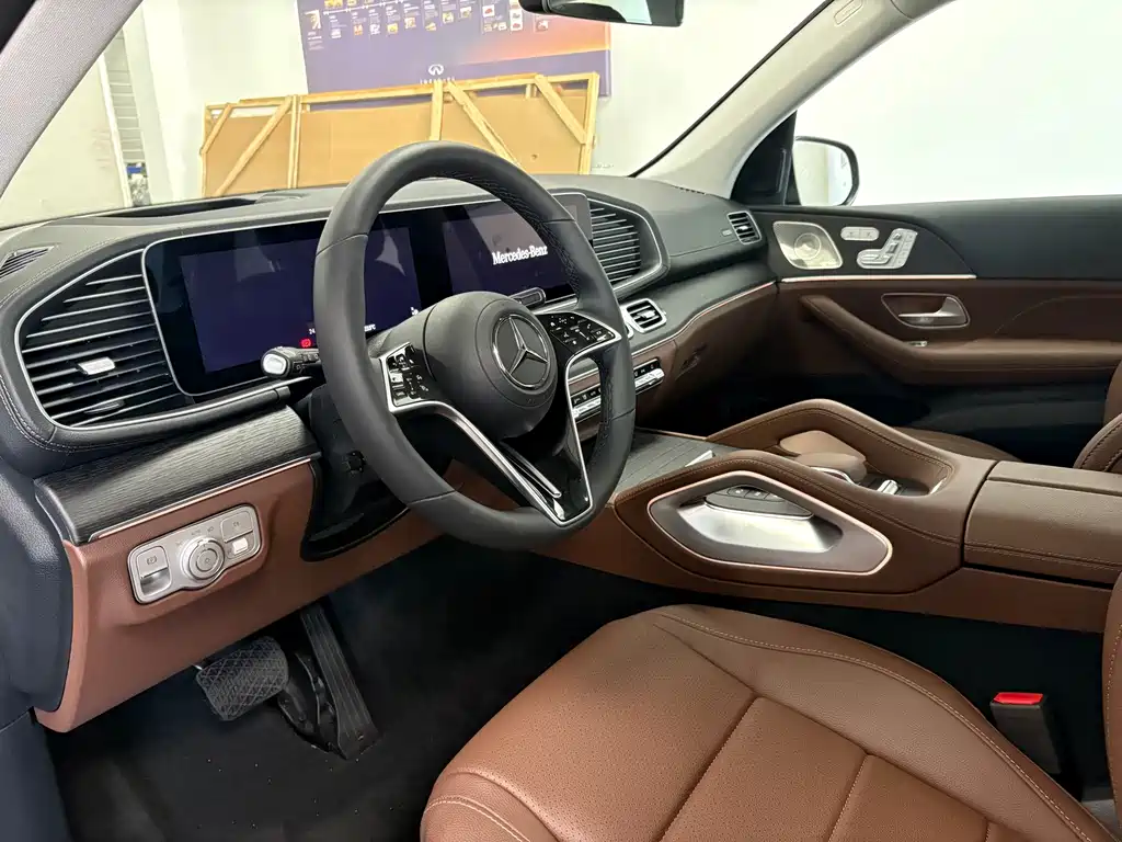 Mercedes-Benz GLE (Import) — миниатюра 6