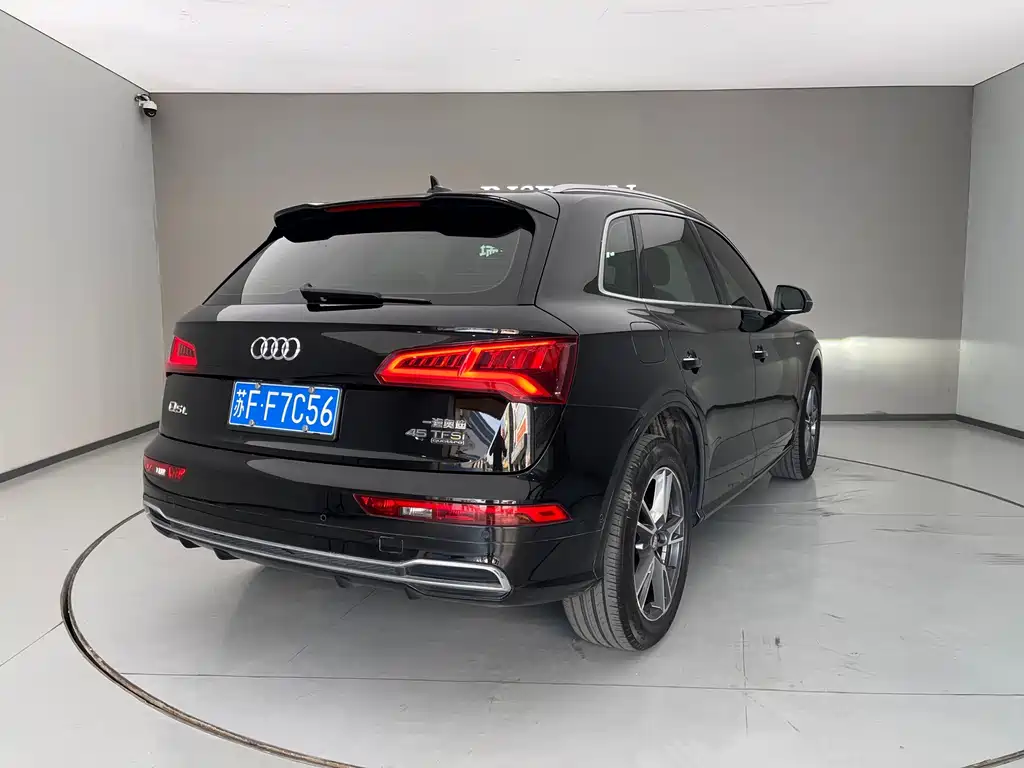 Audi Q5L — миниатюра 4