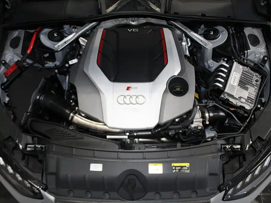 Audi RS 4 — миниатюра 14