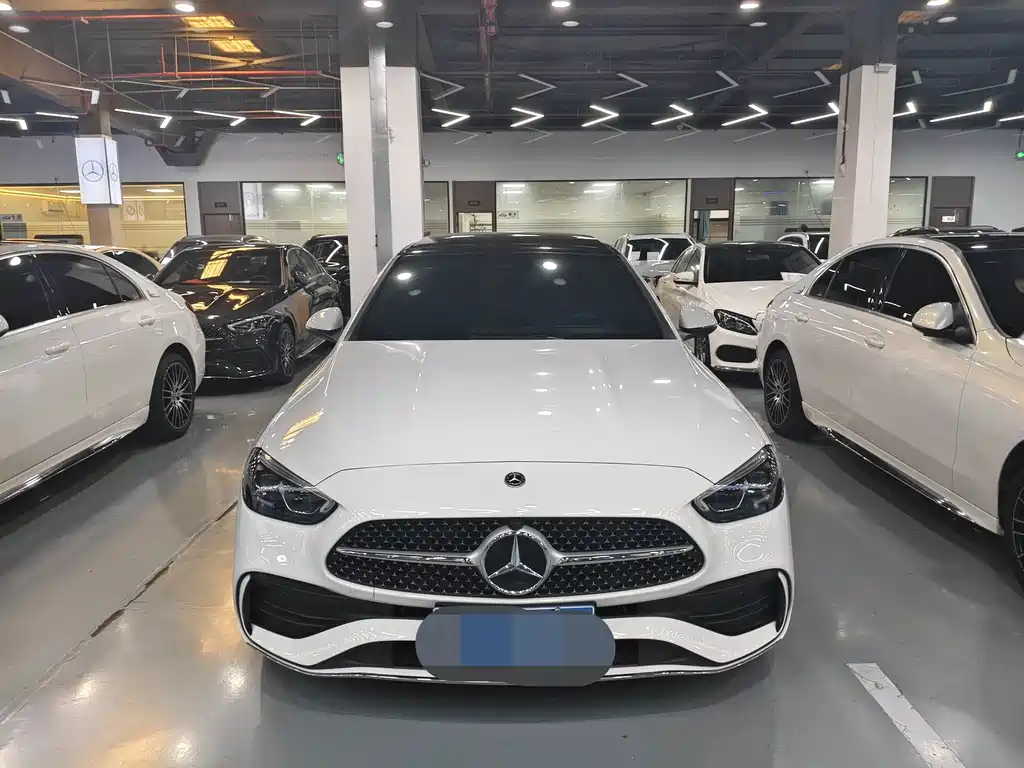 Mercedes-Benz C-Class — миниатюра 2